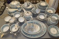 Lot 901 - Wedgwood Florentine tea and dinner service