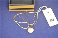 Lot 662 - 9ct pendant and chain