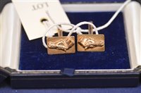 Lot 712 - 9ct gold cufflinks