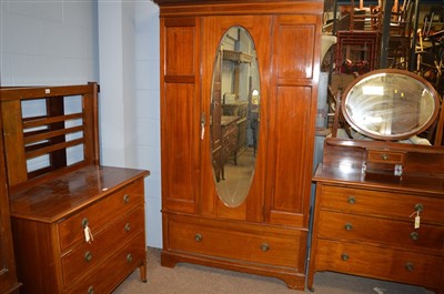 Lot 552 - Edwardian bedroom suite