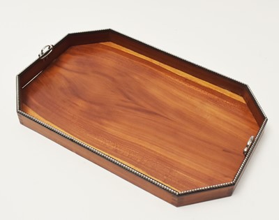 Lot 986 - An early 19th century memoriam box
