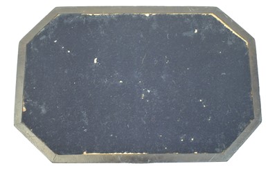 Lot 986 - An early 19th century memoriam box