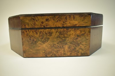 Lot 986 - An early 19th century memoriam box