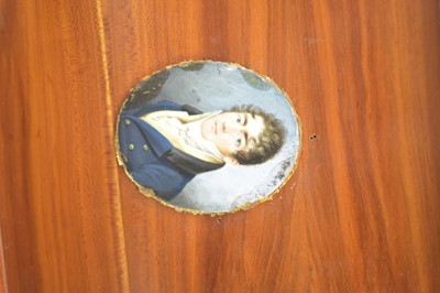 Lot 986 - An early 19th century memoriam box