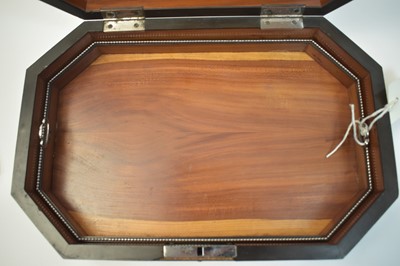 Lot 986 - An early 19th century memoriam box