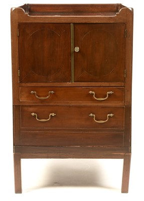 Lot 822 - A Georgian mahogany night table (converted).