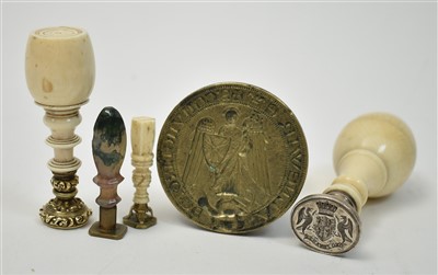 Lot 537 - Five seals