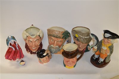 Lot 574 - Ceramics