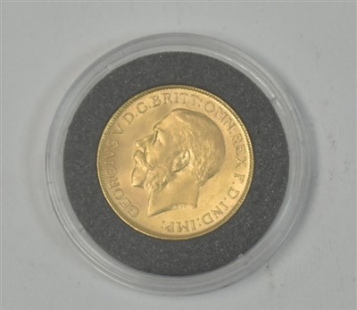 Lot 135 - George V gold sovereign