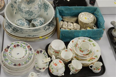 Lot 399 - Mixed china