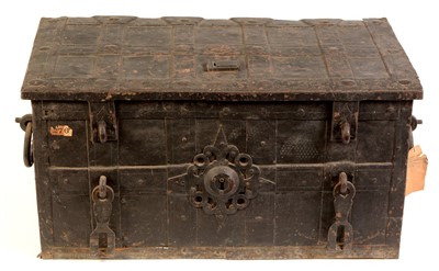 Lot 754 - Armada chest