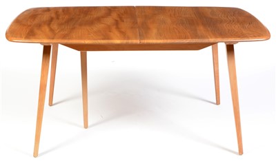 Lot 1575 - An extending dining table.