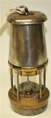 Lot 259 - Miner's lamp