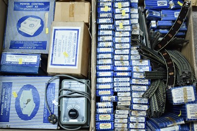 Lot 164 - Hornby Dublo track and power units