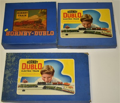 Lot 166 - Hornby Dublo part train sets