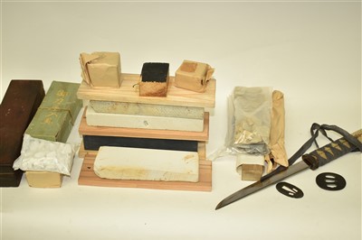 Lot 10 - Japanese tanto and oil stones