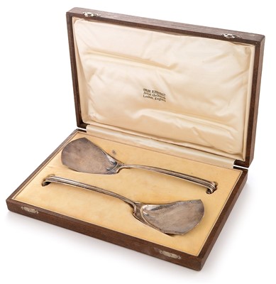 Lot 197 - A Pair of Serving Spoons by Omar Ramsden