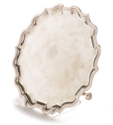 Lot 232 - A silver waiter