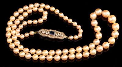 Lot 71 - Pearl Necklace