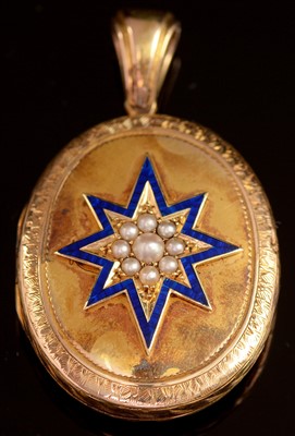 Lot 82 - Pearl and Enamel Locket