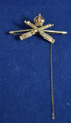 Lot 95 - Yellow metal brooch stamped '15ct'