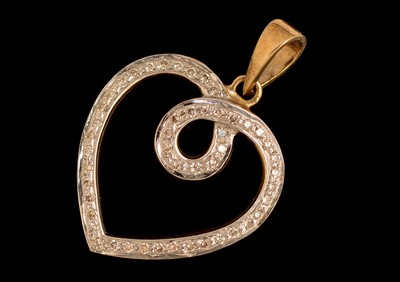 Lot 113 - Diamond heart-shaped pendant