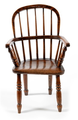 Lot 769 - Child's windsor chair
