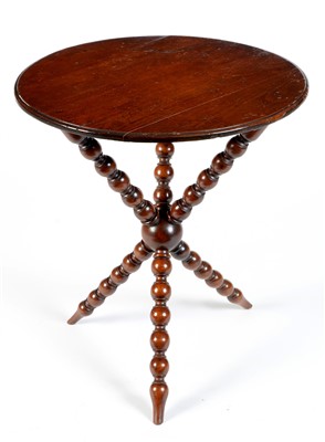 Lot 797 - Occasional table