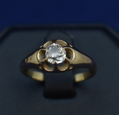 Lot 89 - Diamond ring