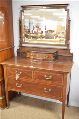 Lot 569 - Edwardian bedroom furniture