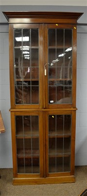 Lot 498 - bookcase