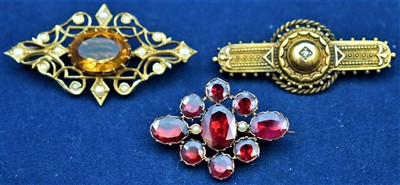 Lot 91 - Three brooches