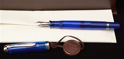 Lot 1470 - Pelikan fountain pen, Souveran M605 Marine...
