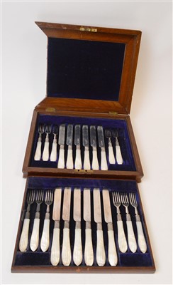Lot 271 - Silver and mother of pearl dessert service