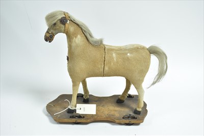 Lot 323 - Pulley horse