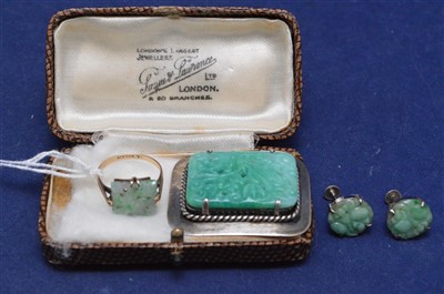 Lot 1 - Jade and effect jewellery