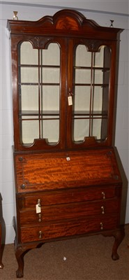 Lot 470 - Bureau bookcase