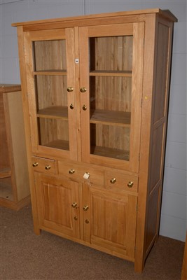 Lot 464 - Cabinet