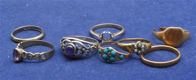 Lot 42 - Rings