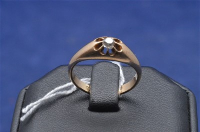 Lot 43 - A diamond ring