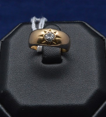 Lot 49 - Diamond ring