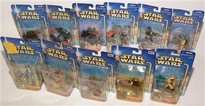 Lot 1221 - Star Wars figurines.