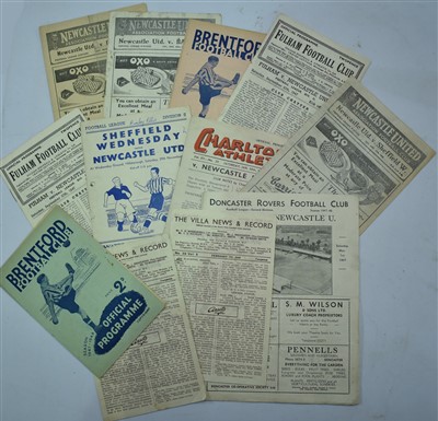 Lot 1510 - Newcastle United football programmes