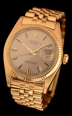 Lot 32 - Rolex Datejust: 18ct yellow gold datejust