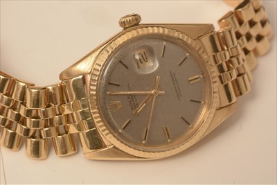 Lot 32 - Rolex Datejust: 18ct yellow gold datejust
