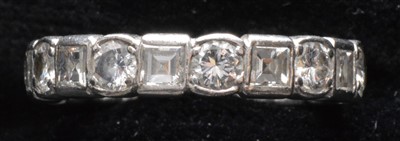 Lot 162 - Diamond eternity ring