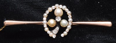 Lot 114 - Victorian brooch