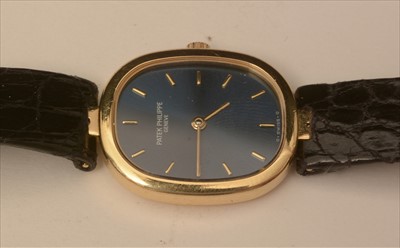 Lot 30 - Patek Philippe 'Golden Ellipse': An 18ct. gold lady's watch.