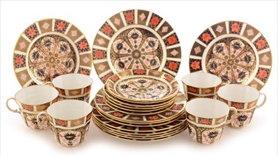 Lot 561 - Royal Crown Derby tea service