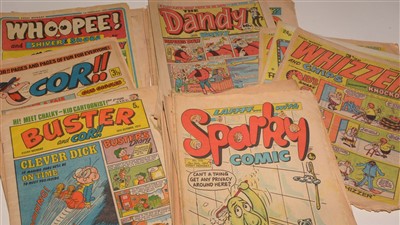 Lot 11 - The Beezer, The Topper and Buzz sundry 1970's...